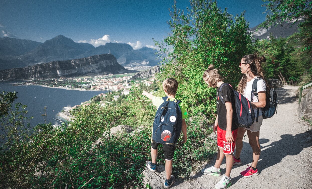 Il sentiero Busatte - Tempesta | © Archivio APT Garda Trentino - Galvagni , Garda Trentino 