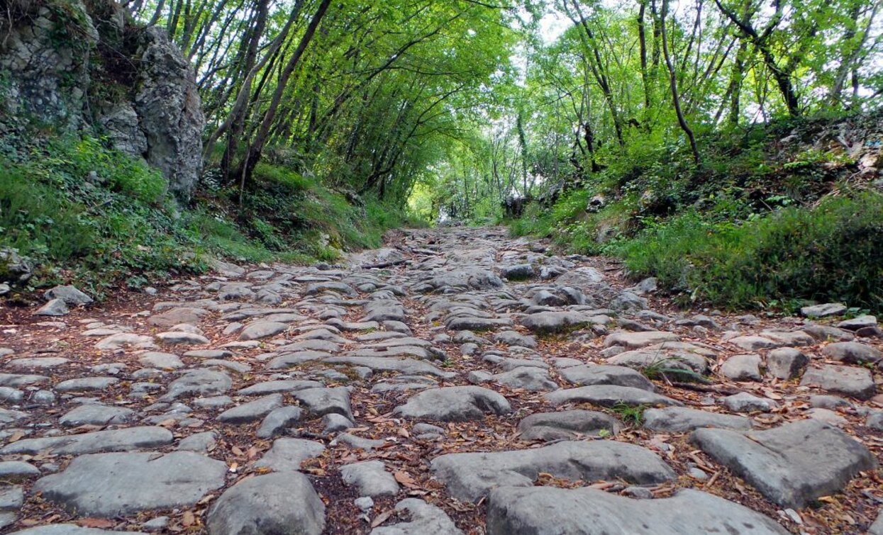 Die alte römische Straße (Brozzera) | © Archivio Garda Trentino, Garda Trentino 