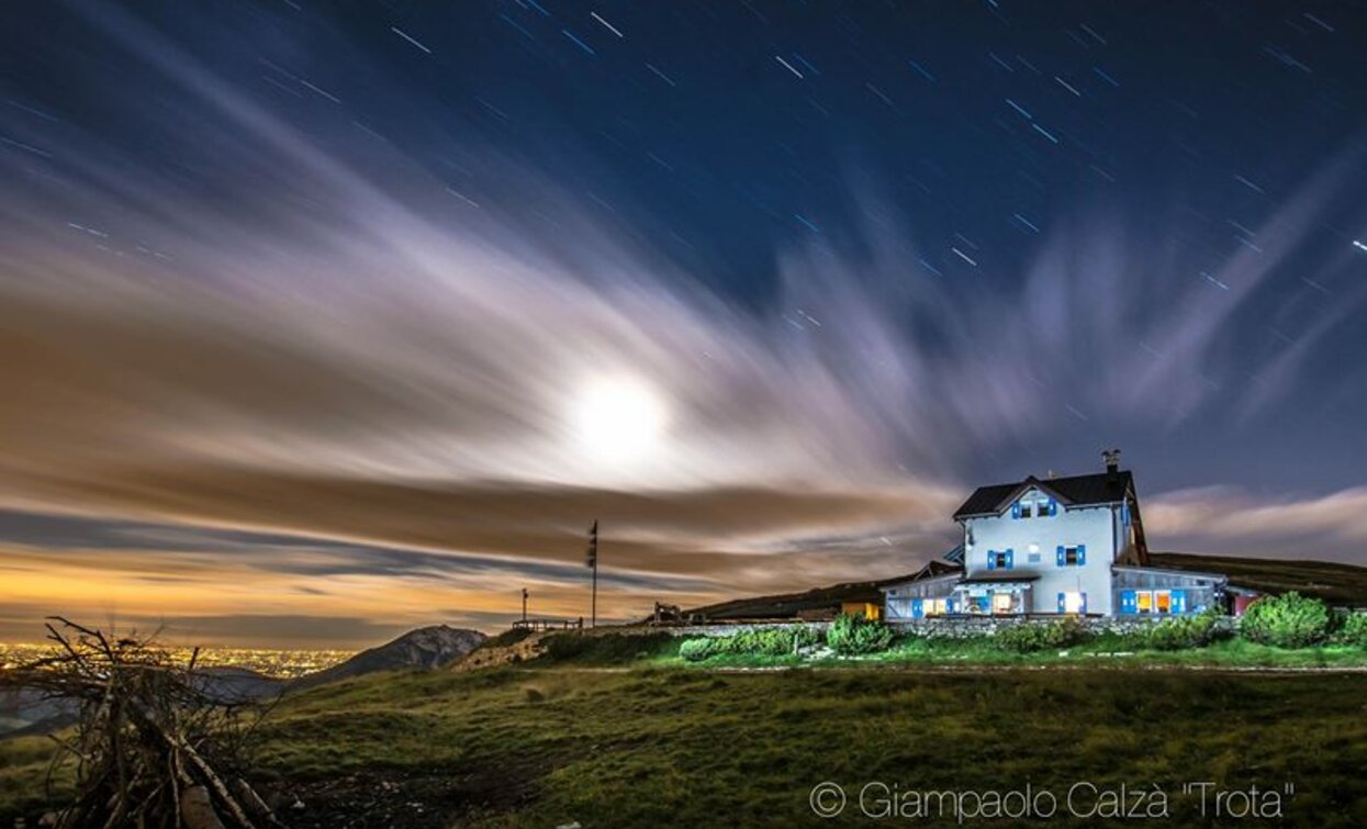 Rifugio Damiano Chiesa - Monte Altissimo | © G.P. Calzà ©APT Garda Trentino , Garda Trentino 