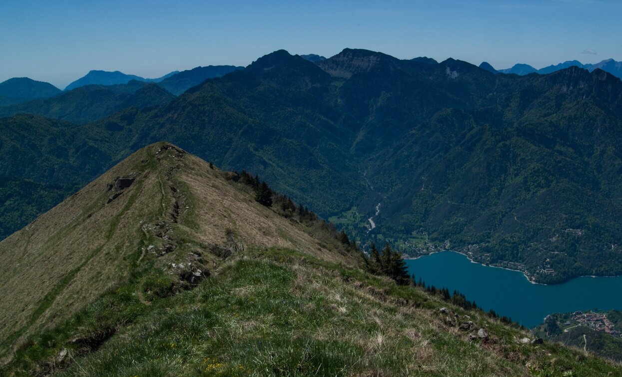 Communication trench from Cima d'Oro | © Mark Van Hattem, Garda Trentino 