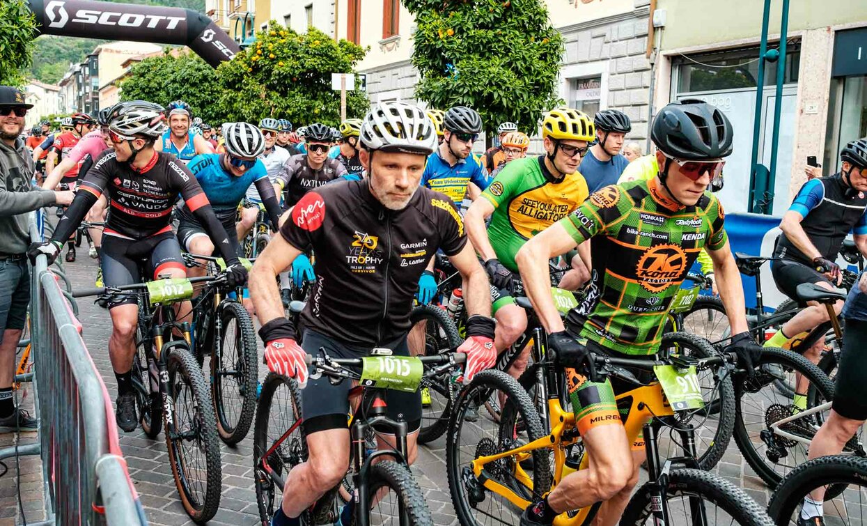 Start Bike Marathon | © Archivio APT Garda Dolomiti - Castagna, Garda Trentino 