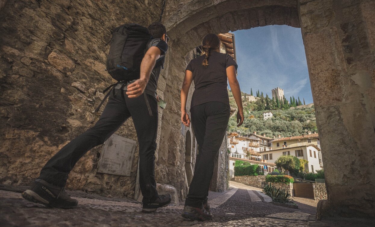 Medieval town gate in Stranfora | © Archivio Garda Trentino (ph. Tommaso Prugnola), Garda Trentino 