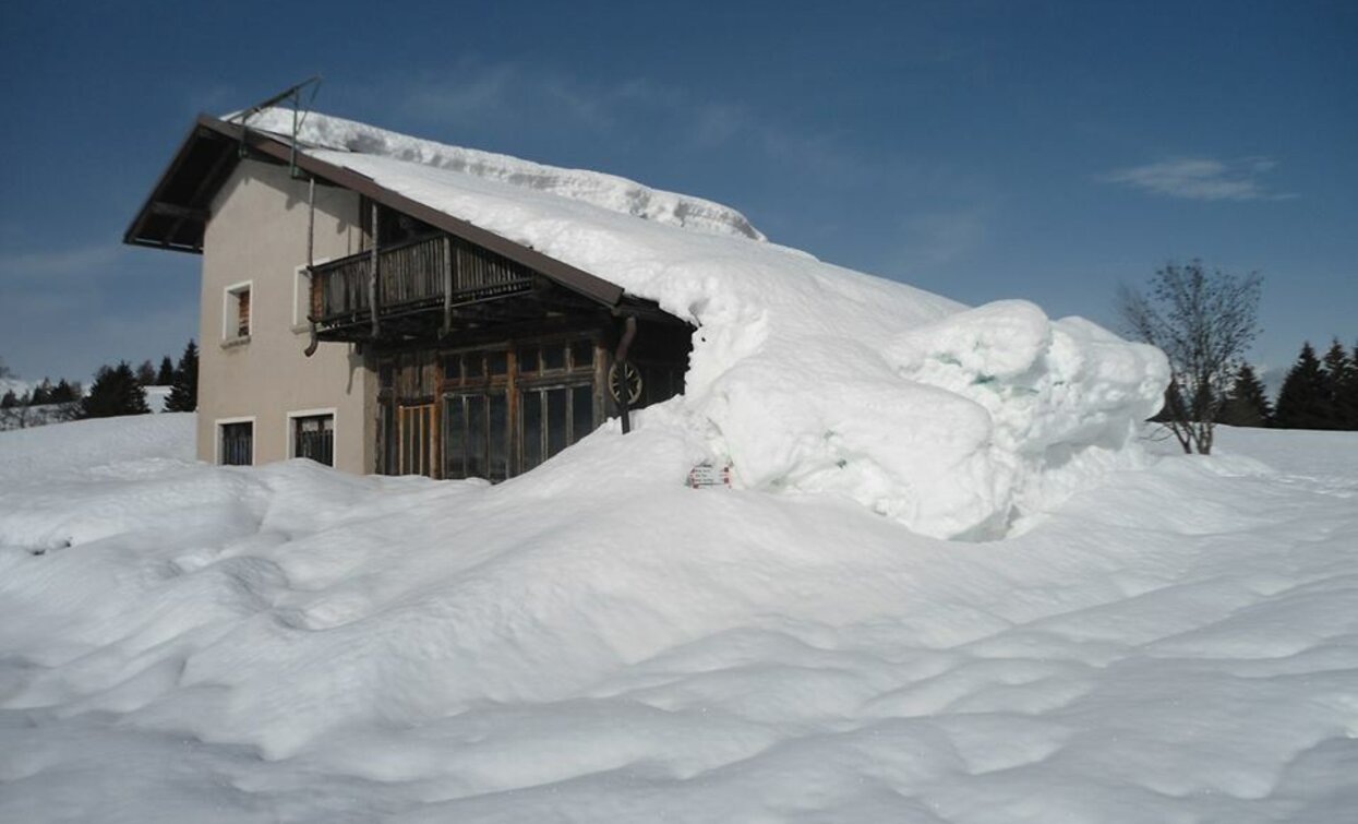 Malga Stabio in inverno | © APT Terme di Comano Dolomiti di Brenta, Garda Trentino 