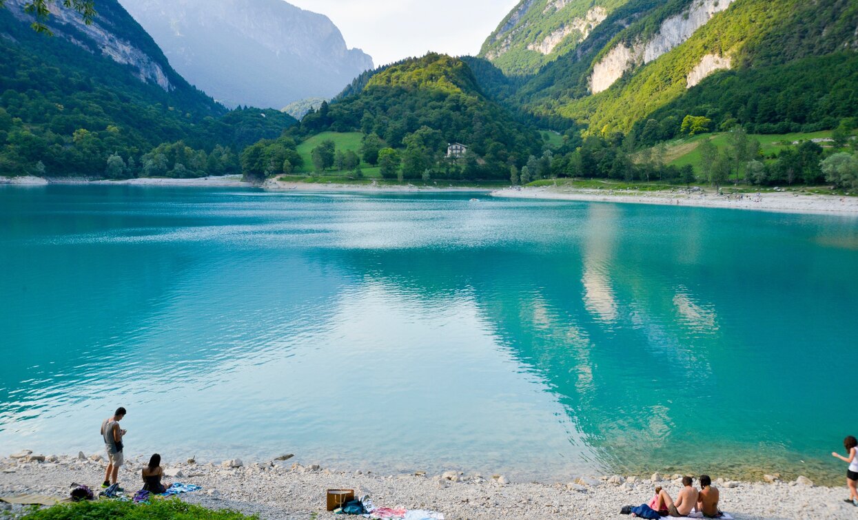 Lake Tenno, where to take a bath | © Fototeca Garda Trentino, Garda Trentino 